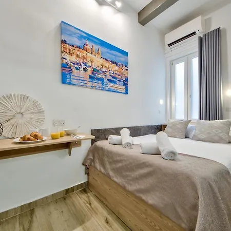 Tritoni Mini - Valletta フロリアーナ