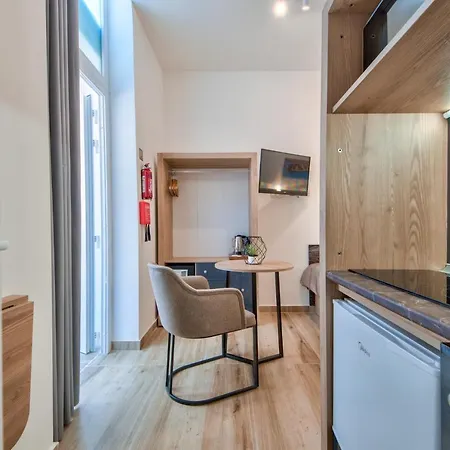 Tritoni Mini - Valletta