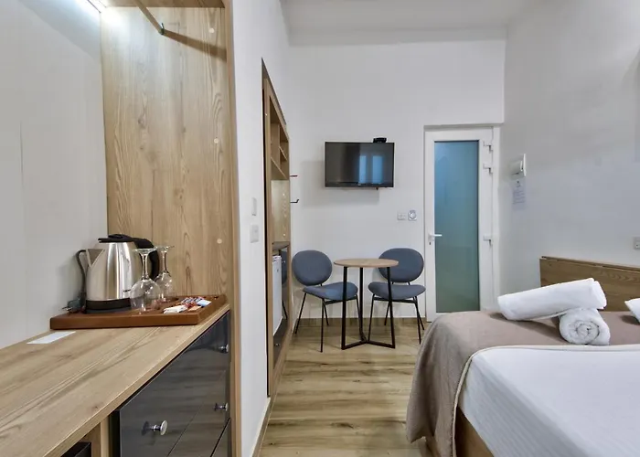 Tritoni Mini - Valletta *