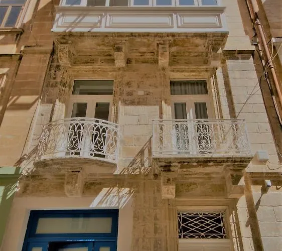 Tritoni Mini - Valletta *